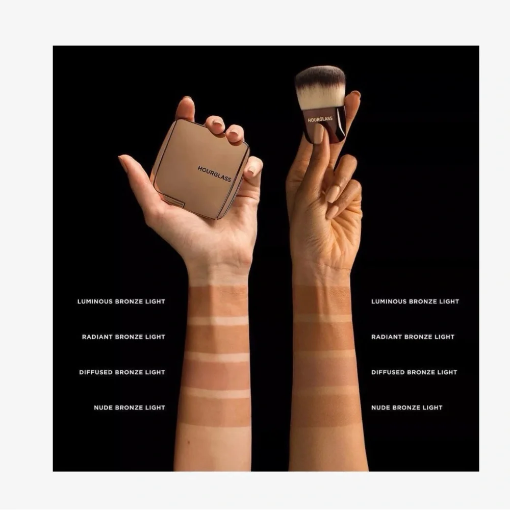 Hourglass Ambient Lighting Bronzer - Luminous Bronze Light